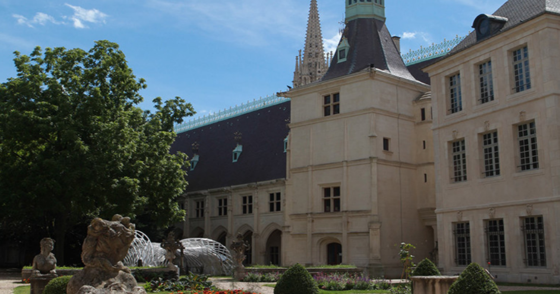 Le palais du Gouvernement